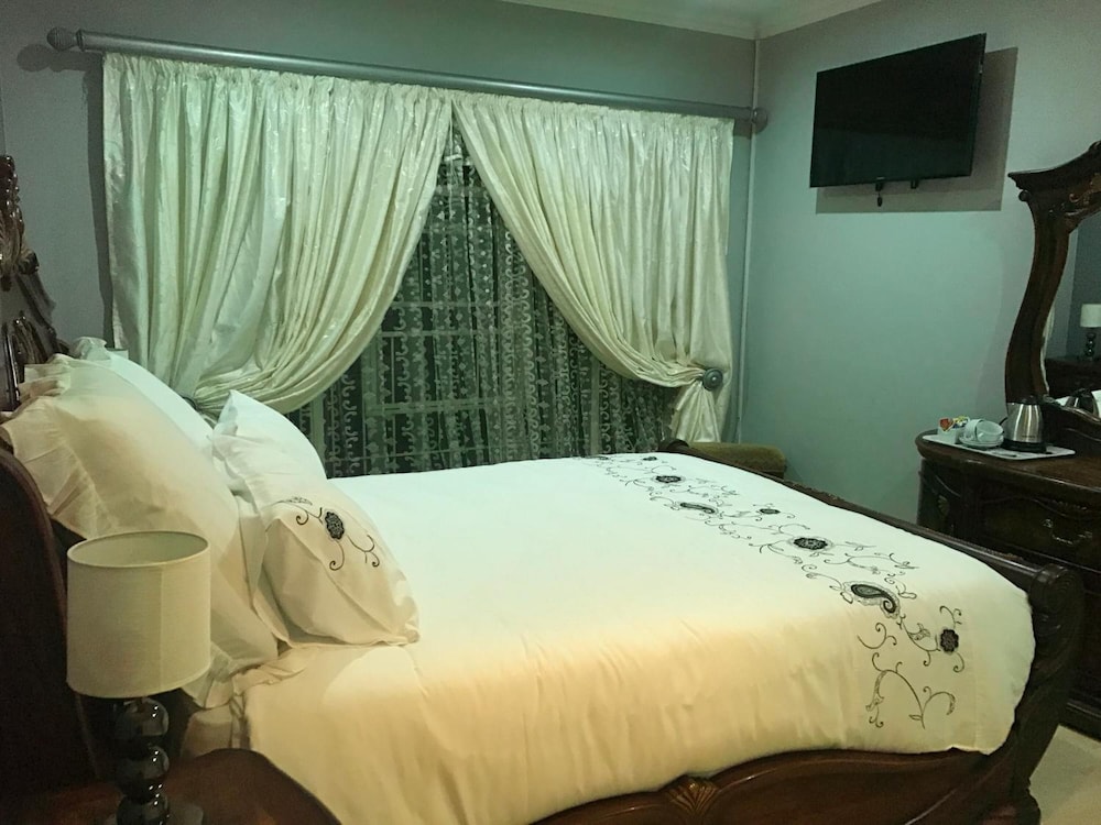 EMMY Guesthouse