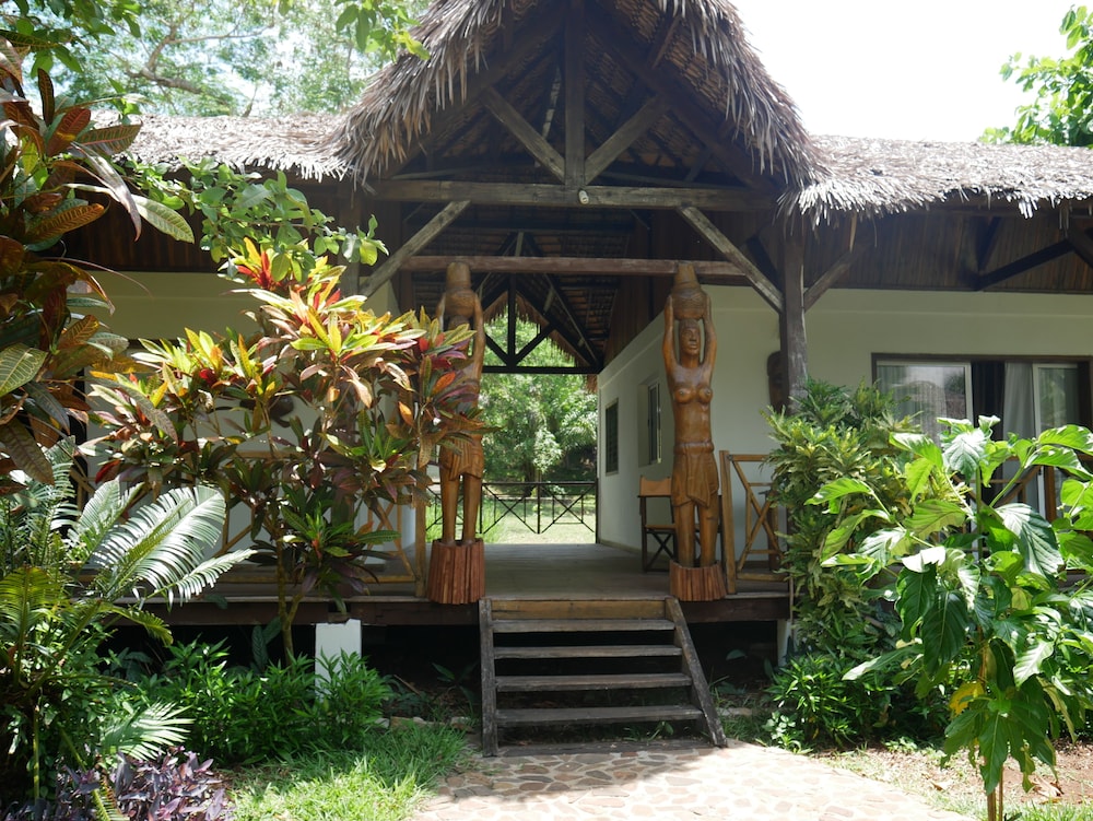 Ocean Beach Sakatia