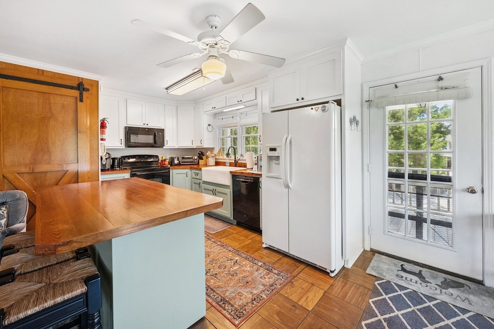 Berry Restful 5 Bedroom Home
