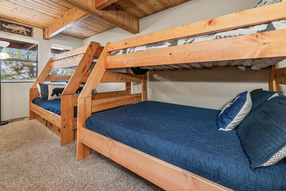 Wolf View Lodge