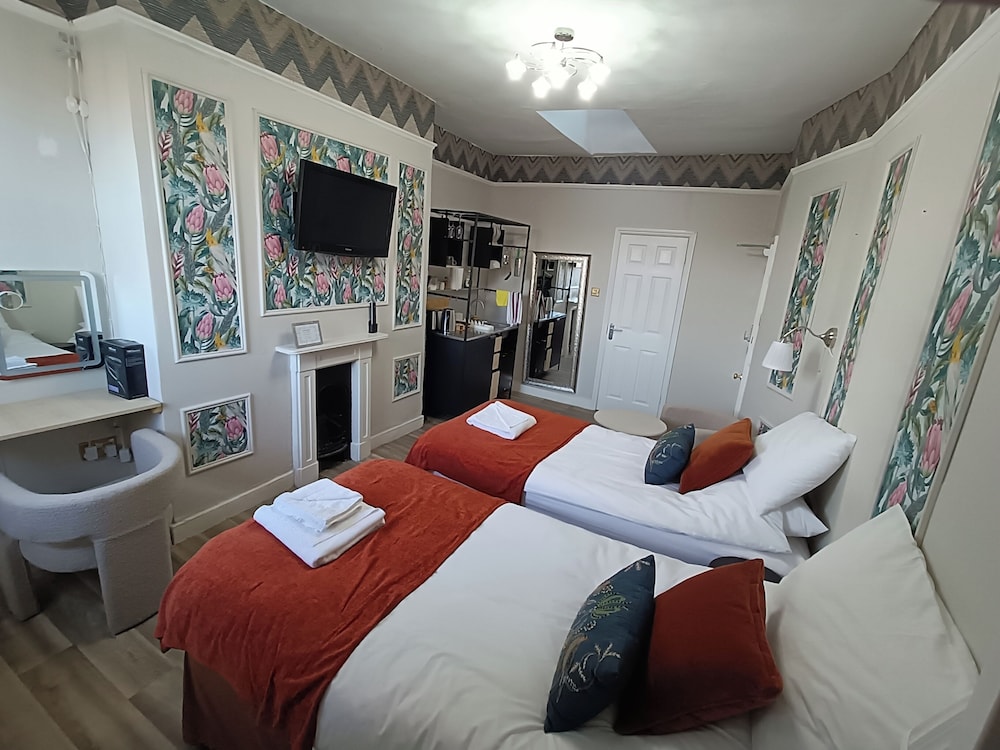 Rooms on The Prom