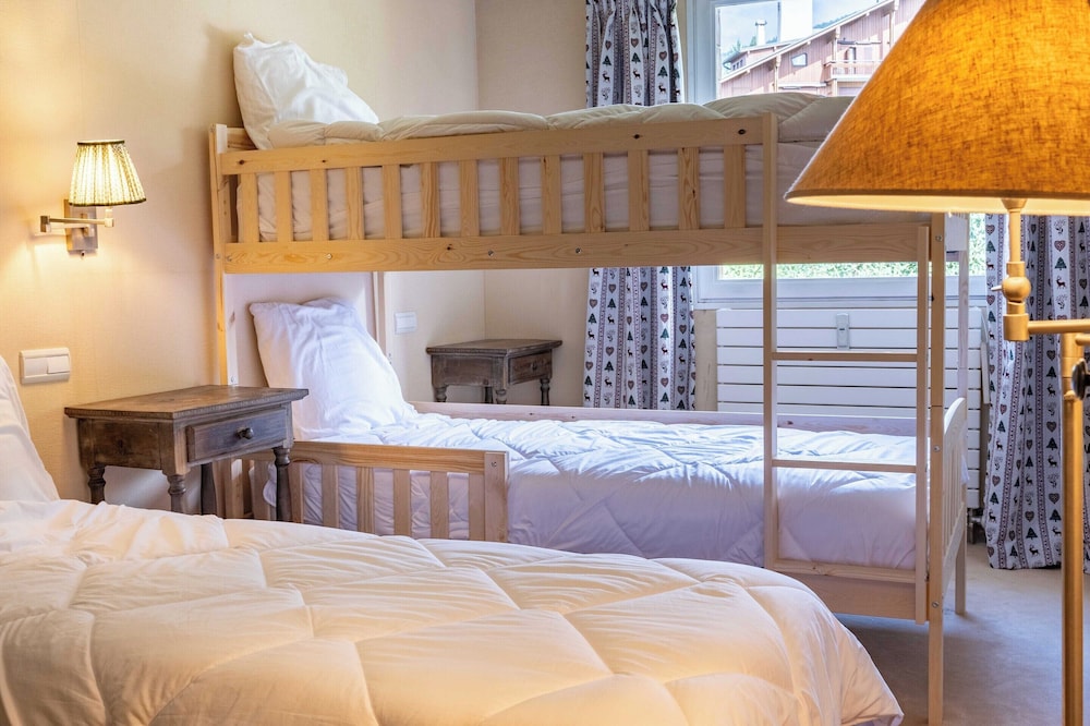 Apt Elegant With Balcony 9p/4br - Megeve Center