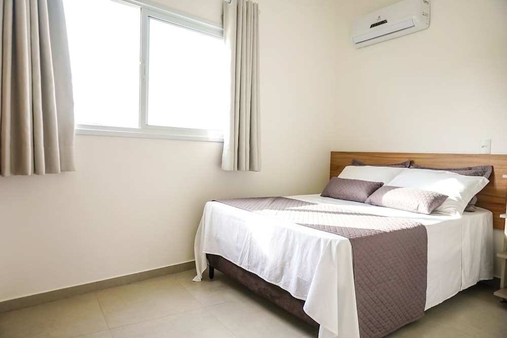 Dona Floripa Suites e Apartamentos view 3
