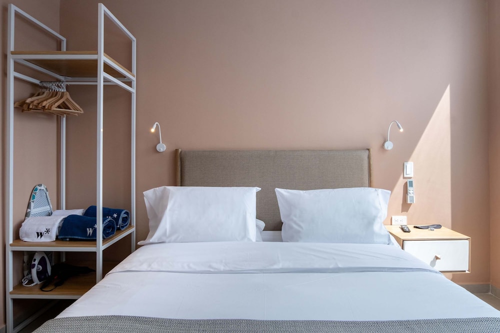 w Sophisticated 3BR w Magical Terrace in CTG