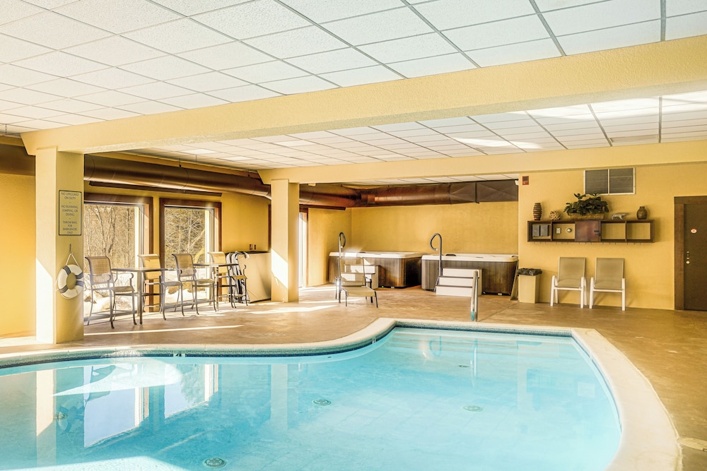 Snow Mountain Condo: Hot Tub + Shuttle to Resort