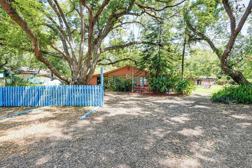 Near Tampa Attractions: Boho Bungalow on 20 Acres!