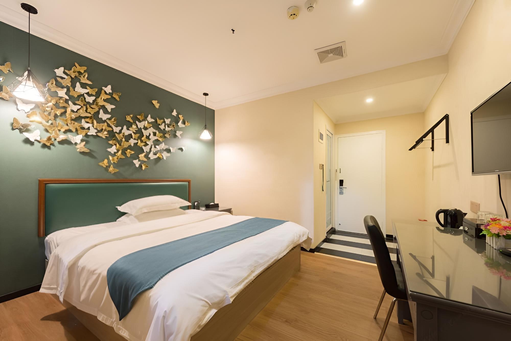 Huiyin Fashion Hotel