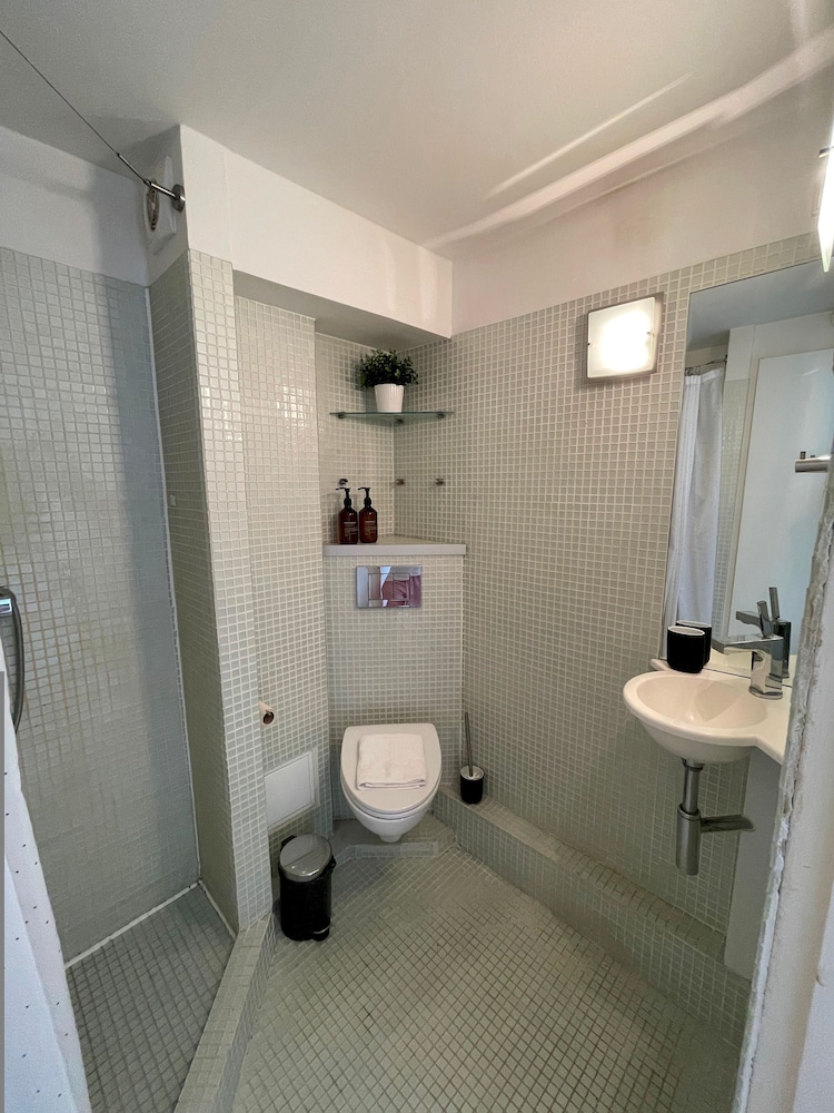 Elegant Apartment In Central