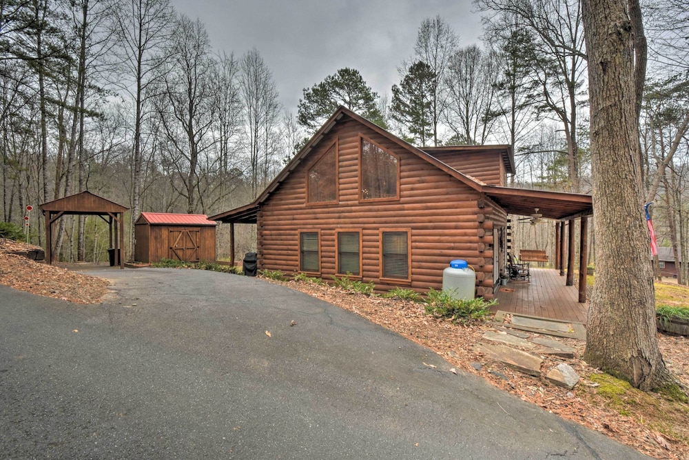 Rural Murphy Cabin - Yard, Hot Tub & Fire Pit view 4