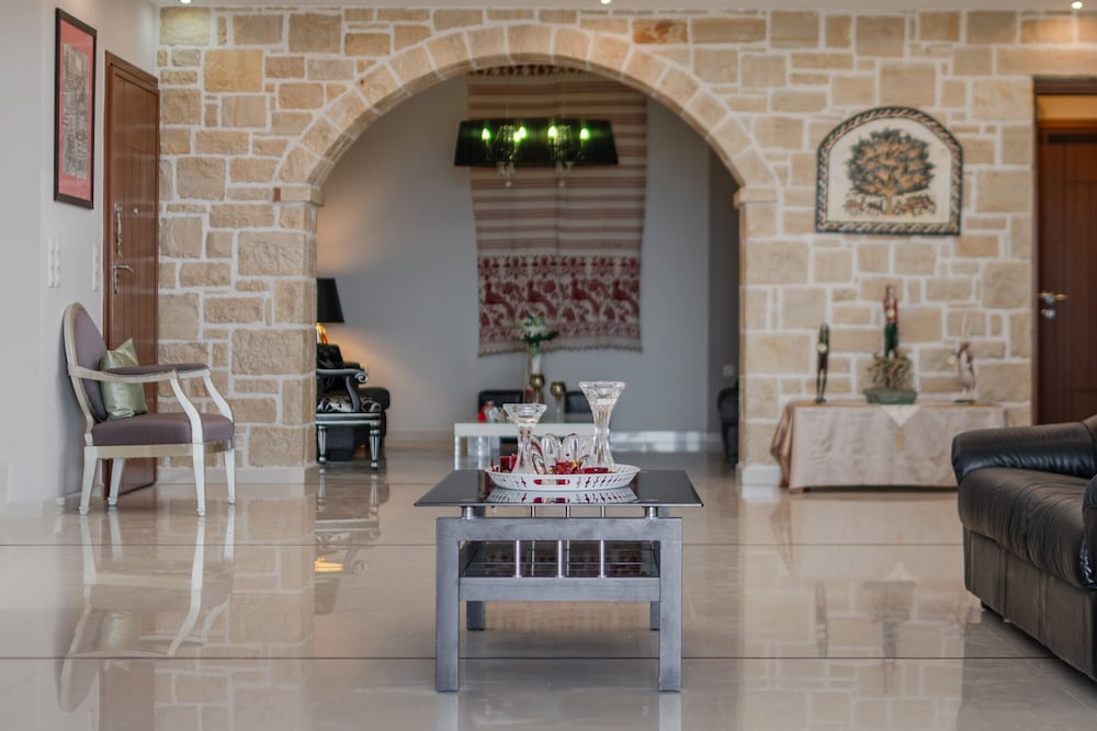 Arios Lux Villa