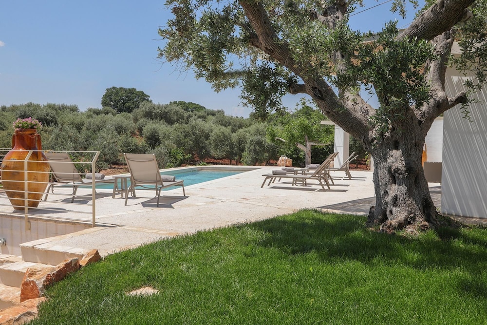 TD Casa Lul Panoramic Pool Over Mediterranean Scrub view 2