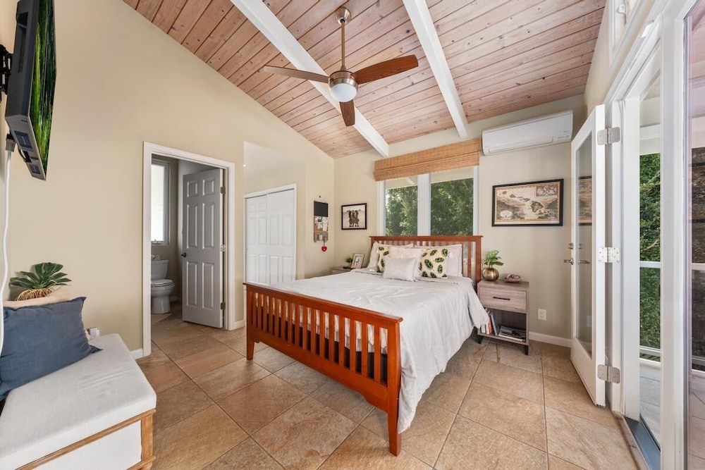 Big Island Aloha Pearl House 4 Bedroom Home view 2