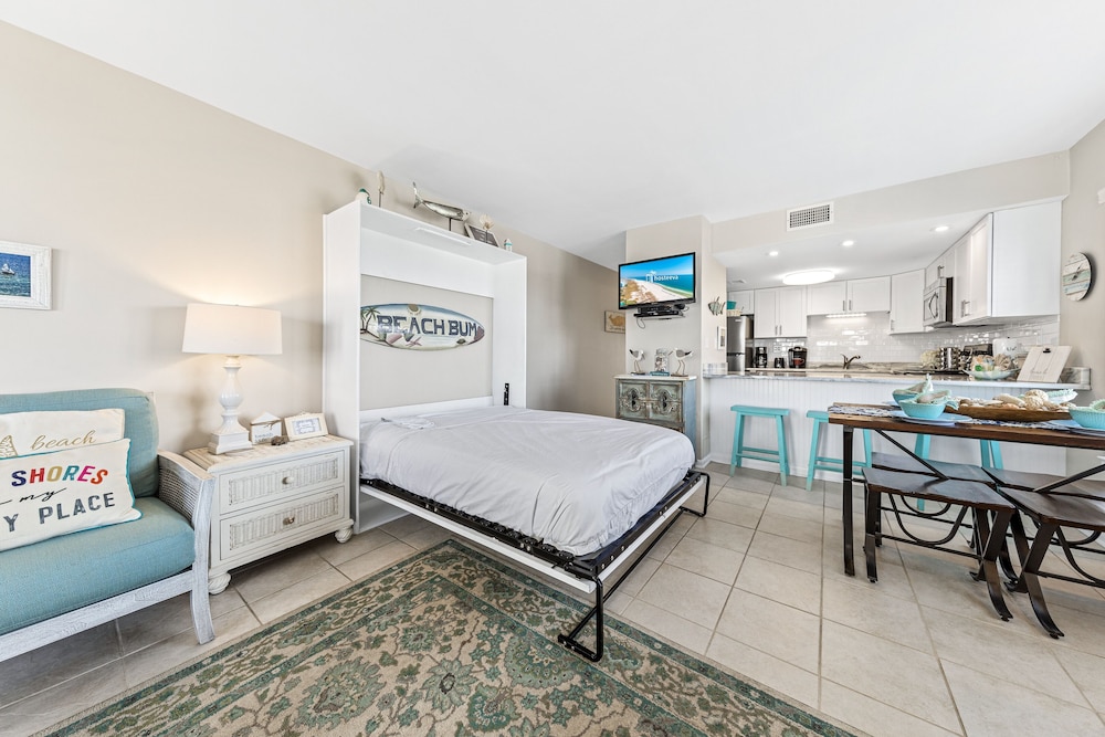 Island Sunrise Condos by Hosteeva
