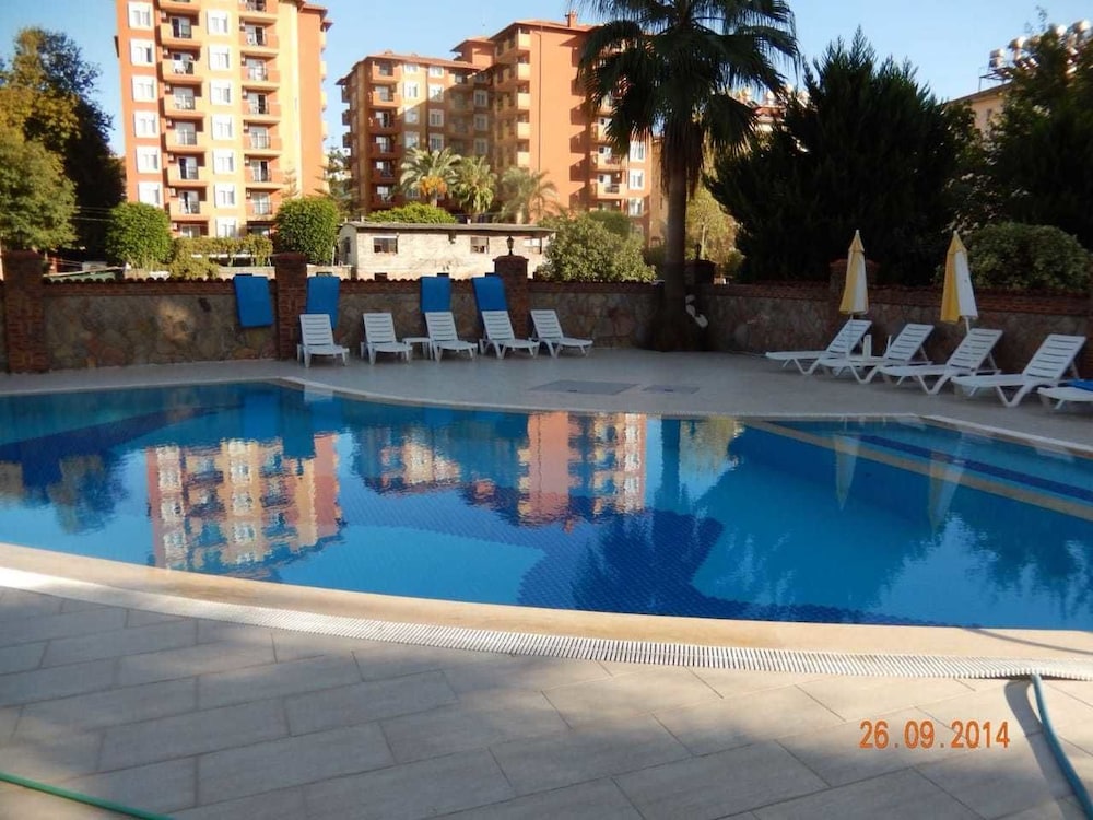Photo 10
