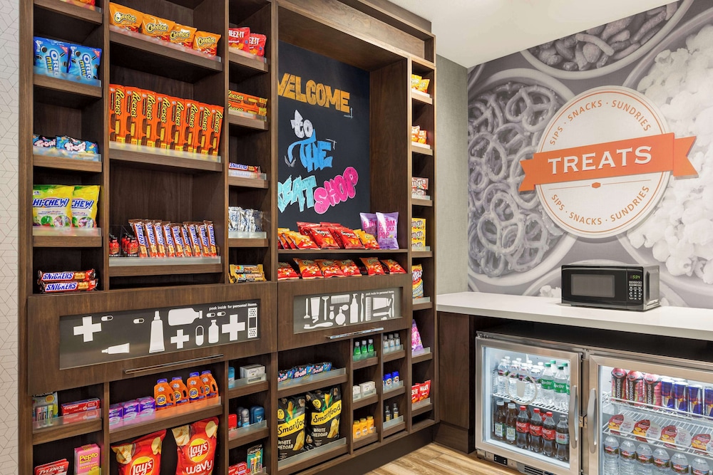 Hampton Inn  Suites Oroville - Property Image 7