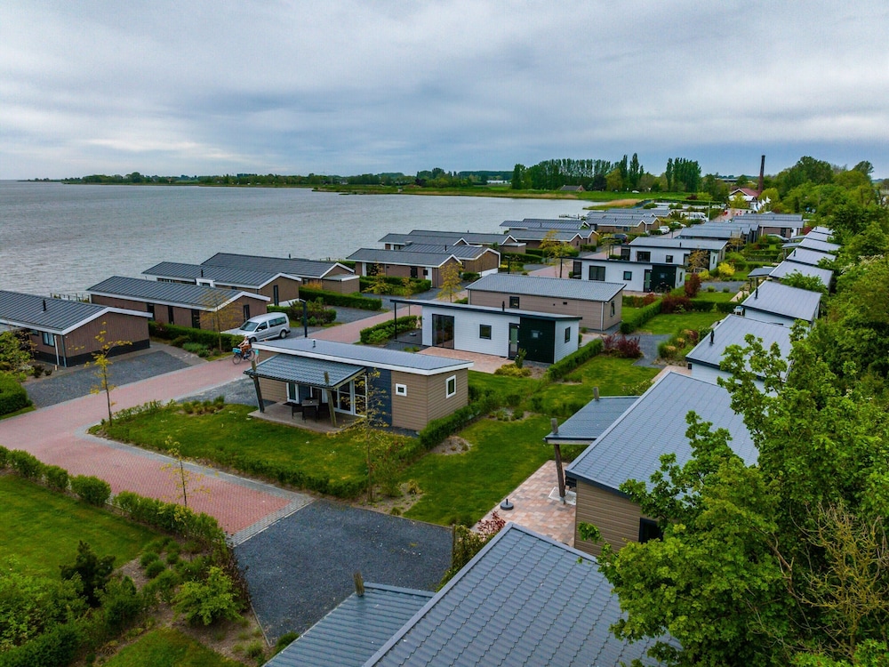 Modern Chalet Located on the Markermeer view 3