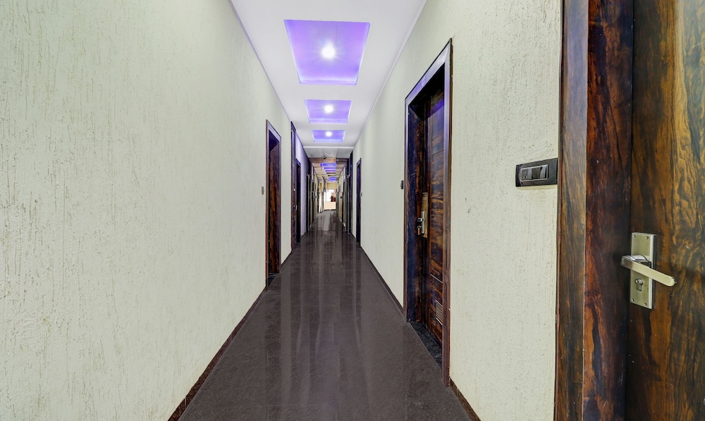 Itsy Hotels Anjali Mahal 500, Mtrs From Mathura Railway Station view 2