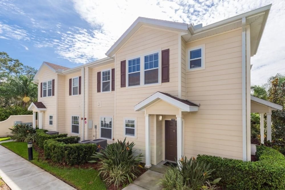 Villa Cristina - Lucaya Village - Image 1