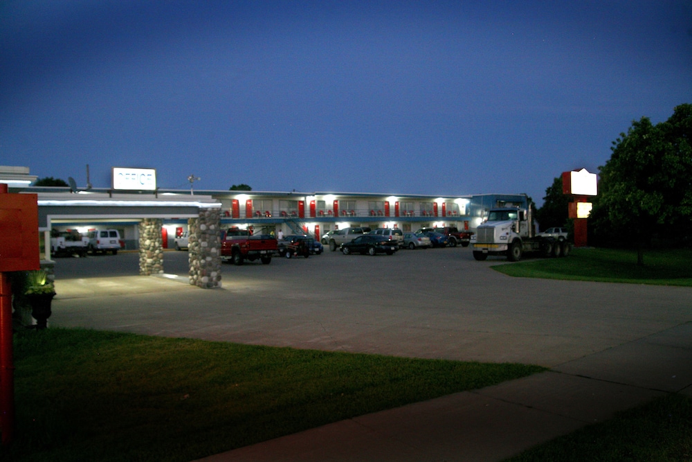 South T Motel