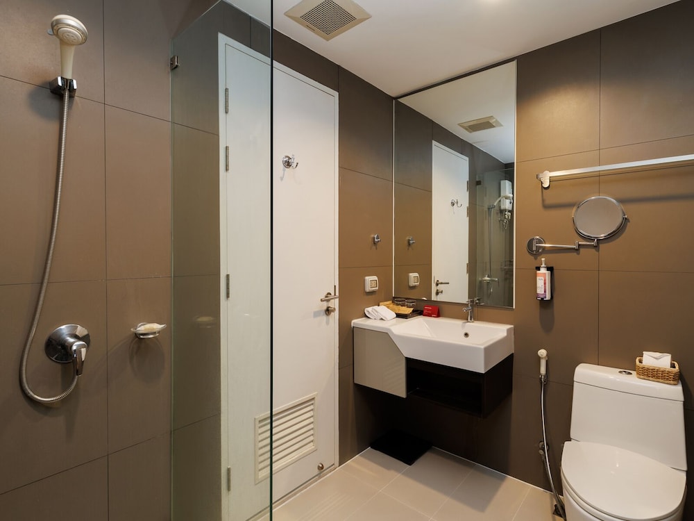 Mövenpick Residences Ekkamai Bangkok 21