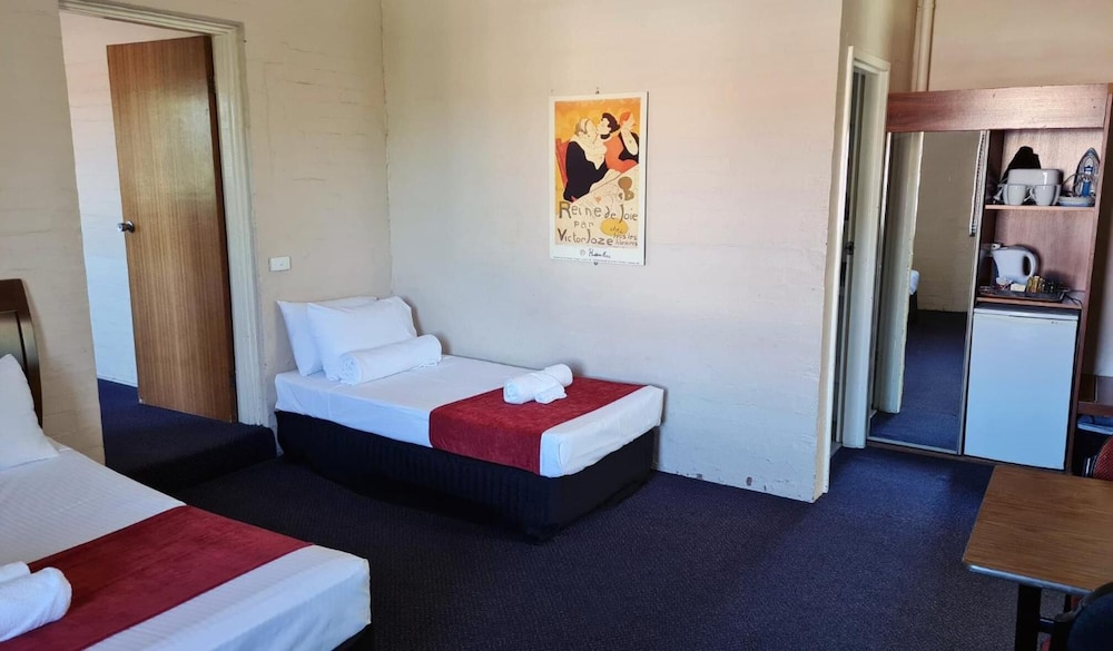 Seaton Arms Motor Inn