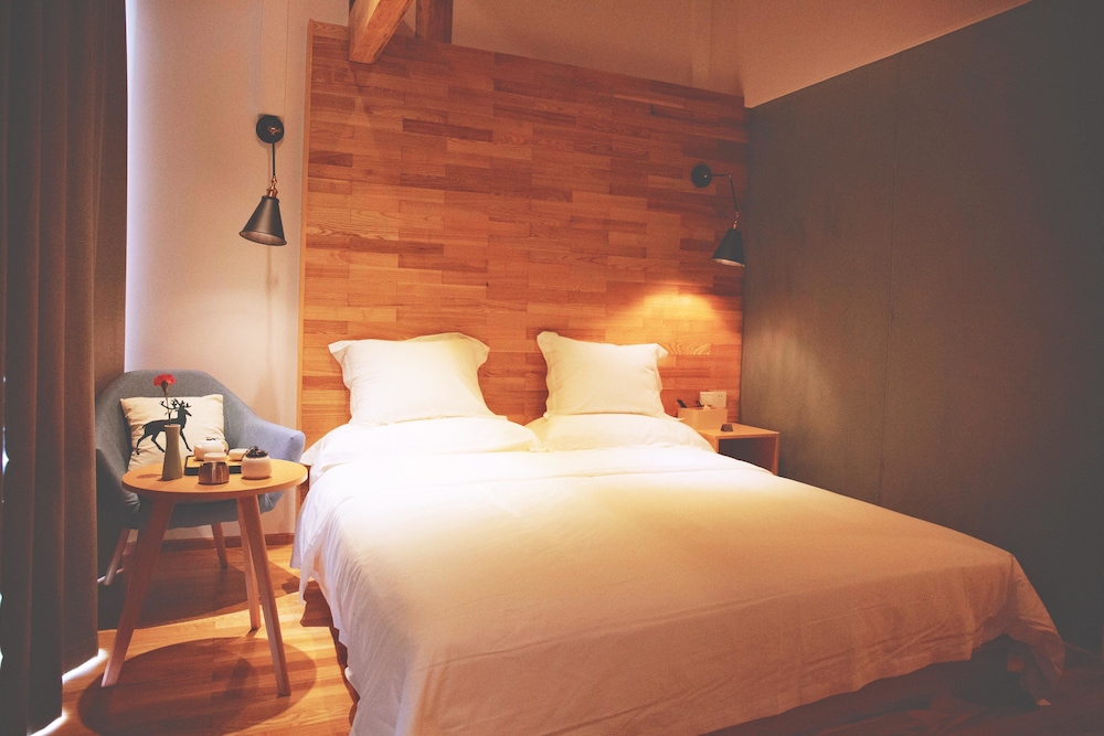 The Yan House Tengchong view 3