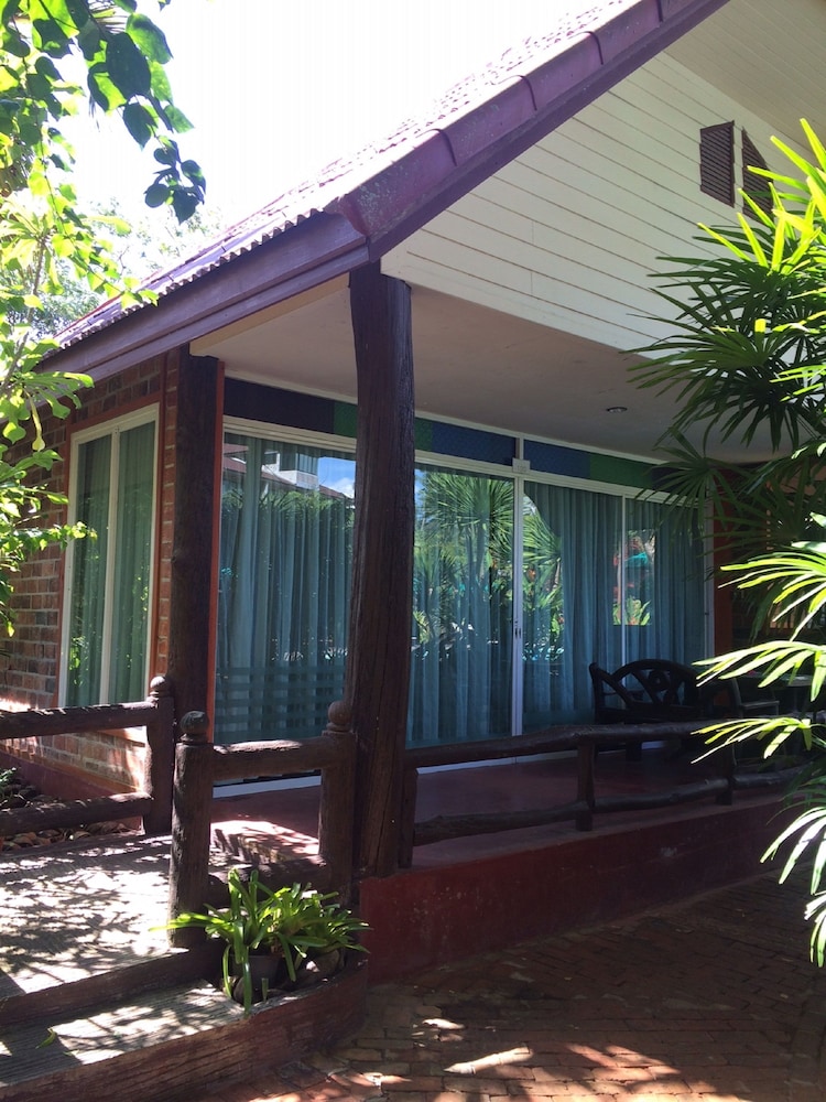 Green View Village Resort