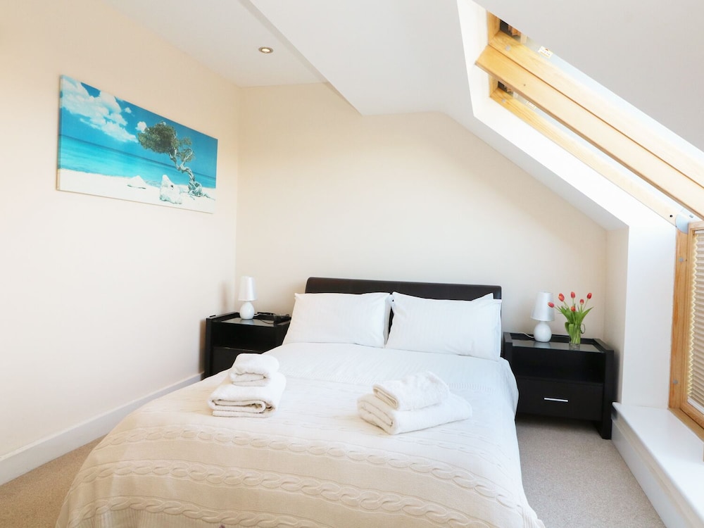 24 Bay Retreat Villas