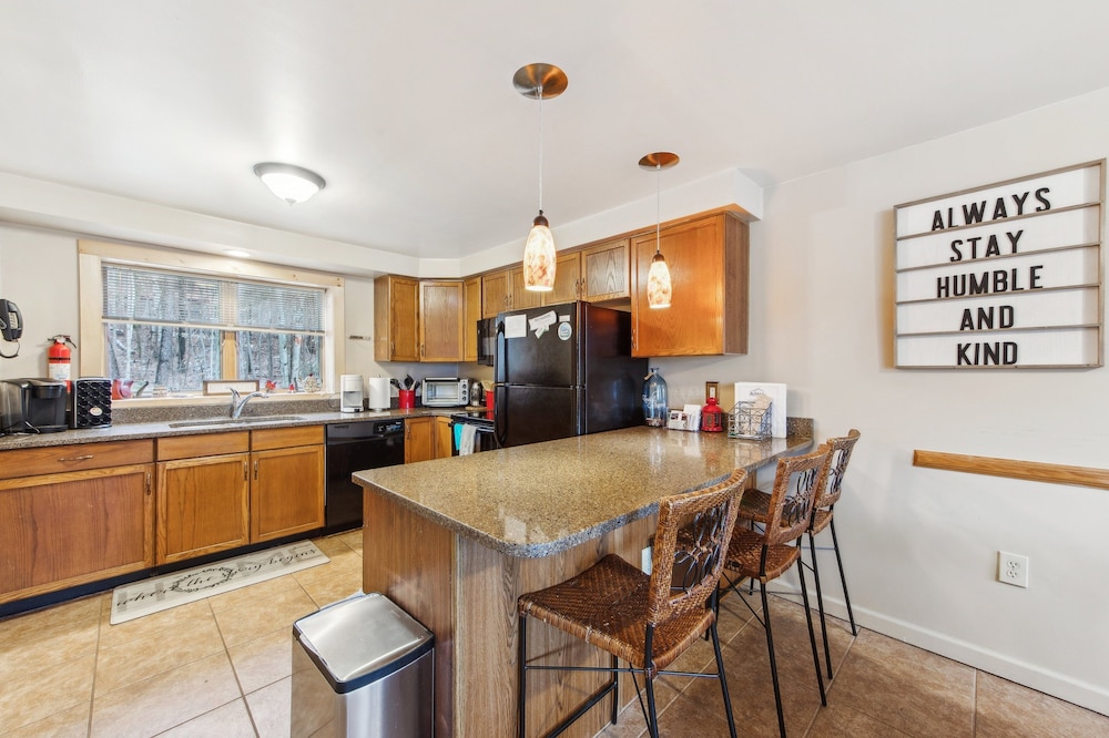 Twister 68i - Mountain Retreat With Stunning Views 3 Bedroom Townhouse by The Summit at Gore Mountain