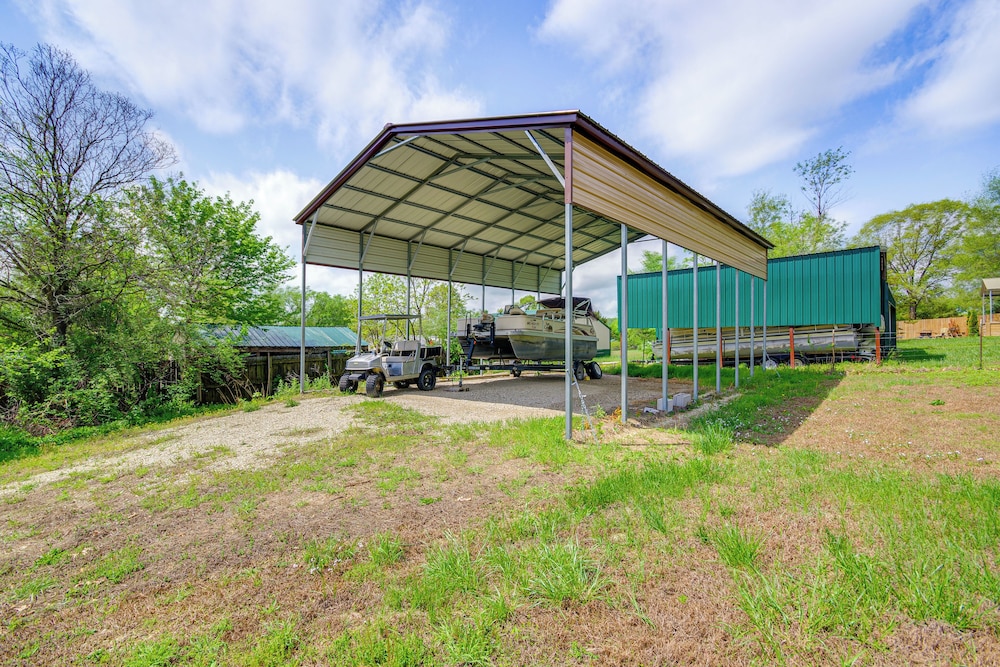Bring Your Boat: Cabin w/ Lake Access in Halfway