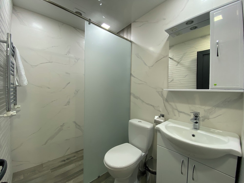 Apartment by Luxe Group SN100