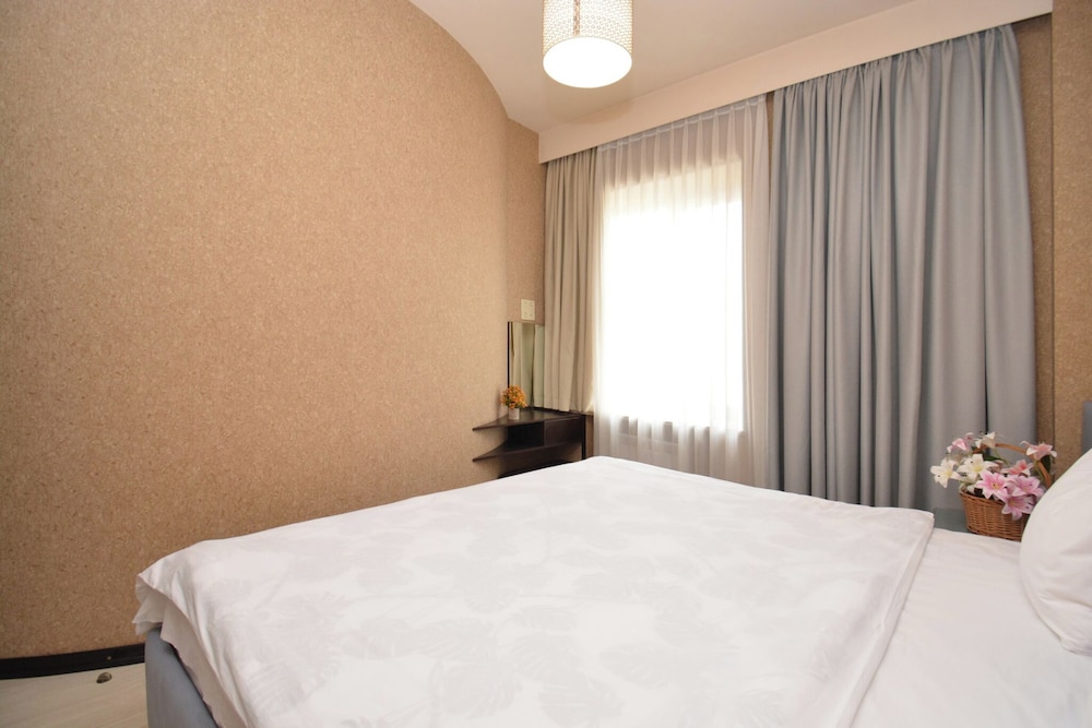 Kajaznuni street apartment on 4 floor