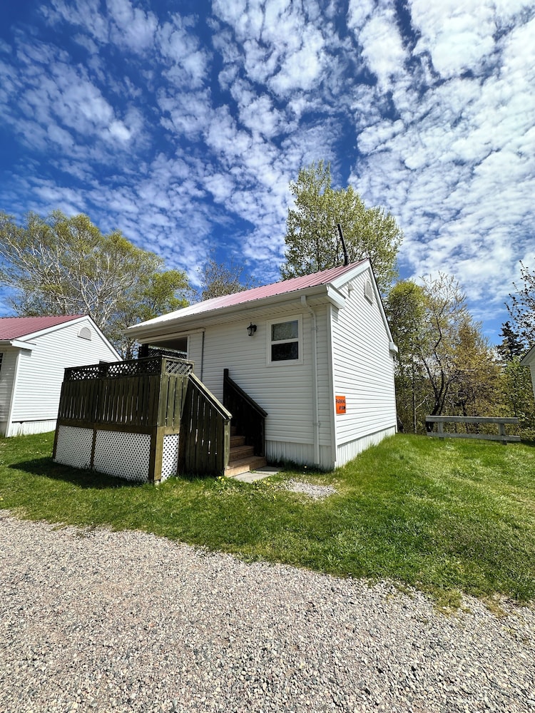 Skyline Cabins