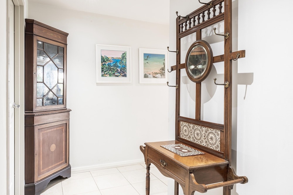 Gorgeous 2-bed Unit Near Riverside Parks