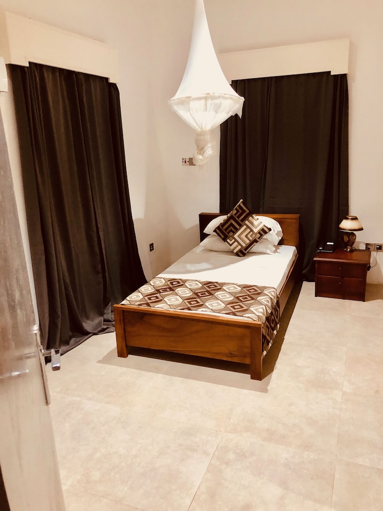 Lac s Villa view 5