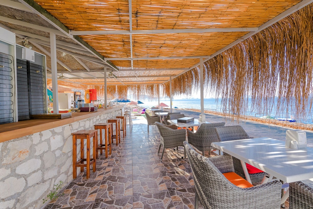 Amphora Otel - Image 35
