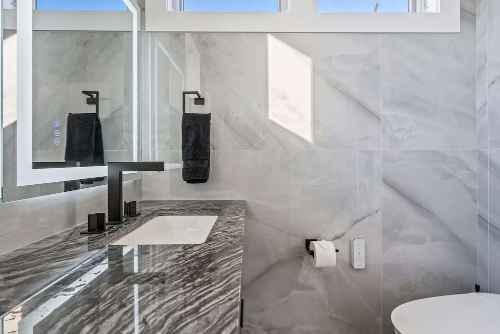 Brand New Home Ocean Views Wolf Appliances