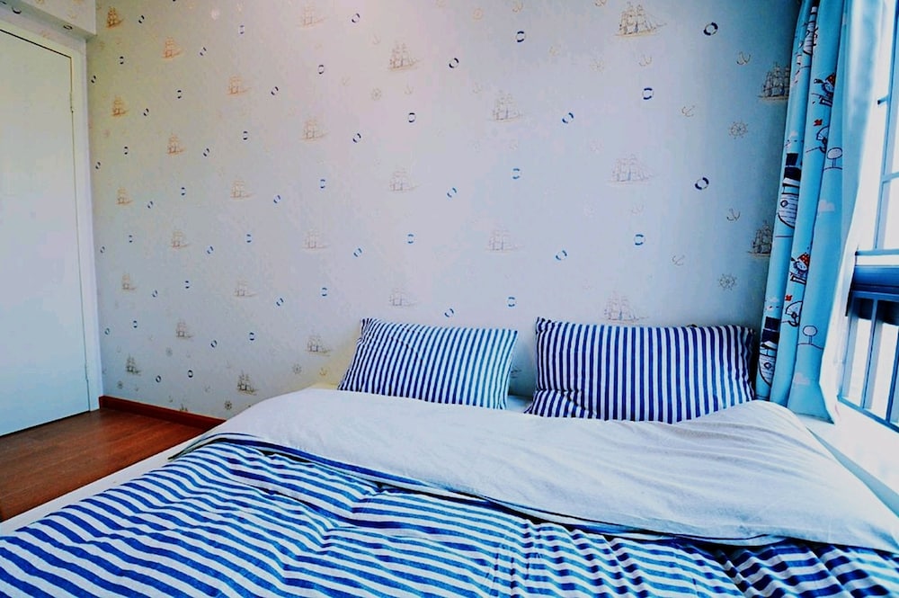 4 Seasons Big Family 3 Queen Beds & High Rise View view 2