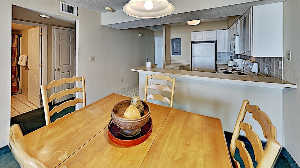 Sands Beach Club 123 2 Bedroom Condo