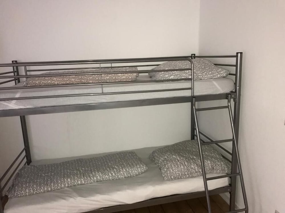 A&S Hostel Bonnerstr. 64