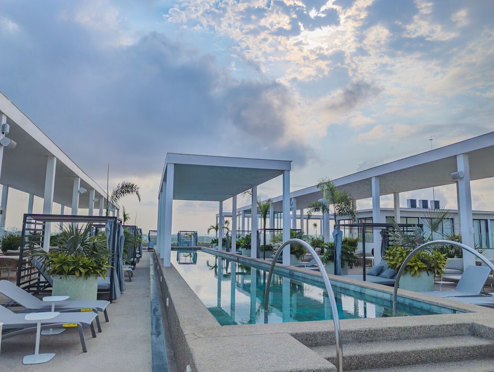 MIO Residences MIO Residences 306 Ab-2br