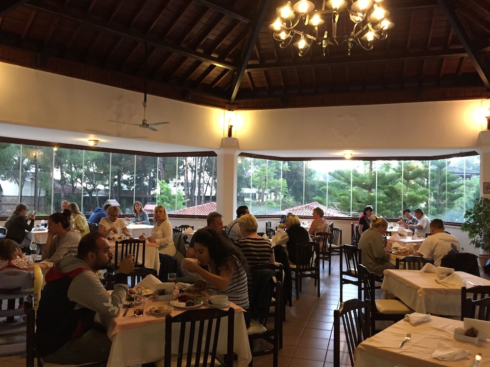 Champion Holiday Village - All Inclusive
