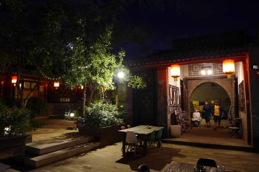 City Wall Old House.Ji Residence