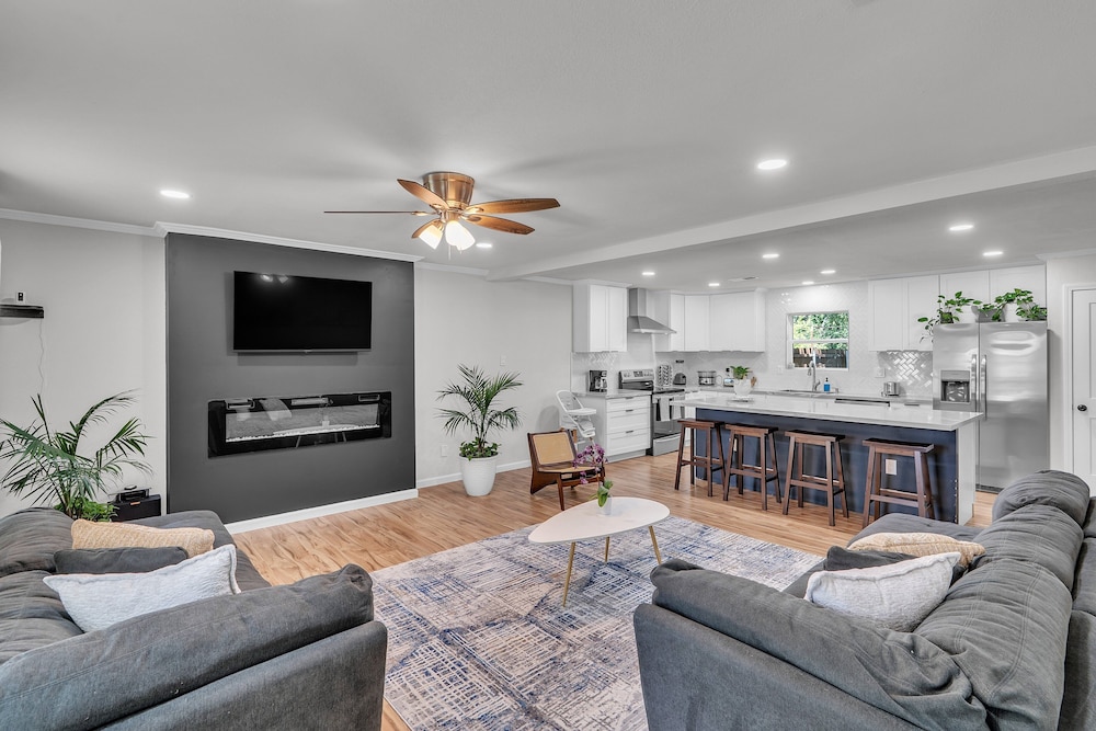 Stylish Flower Mound Home With Private Pool 5 Bedroom Home