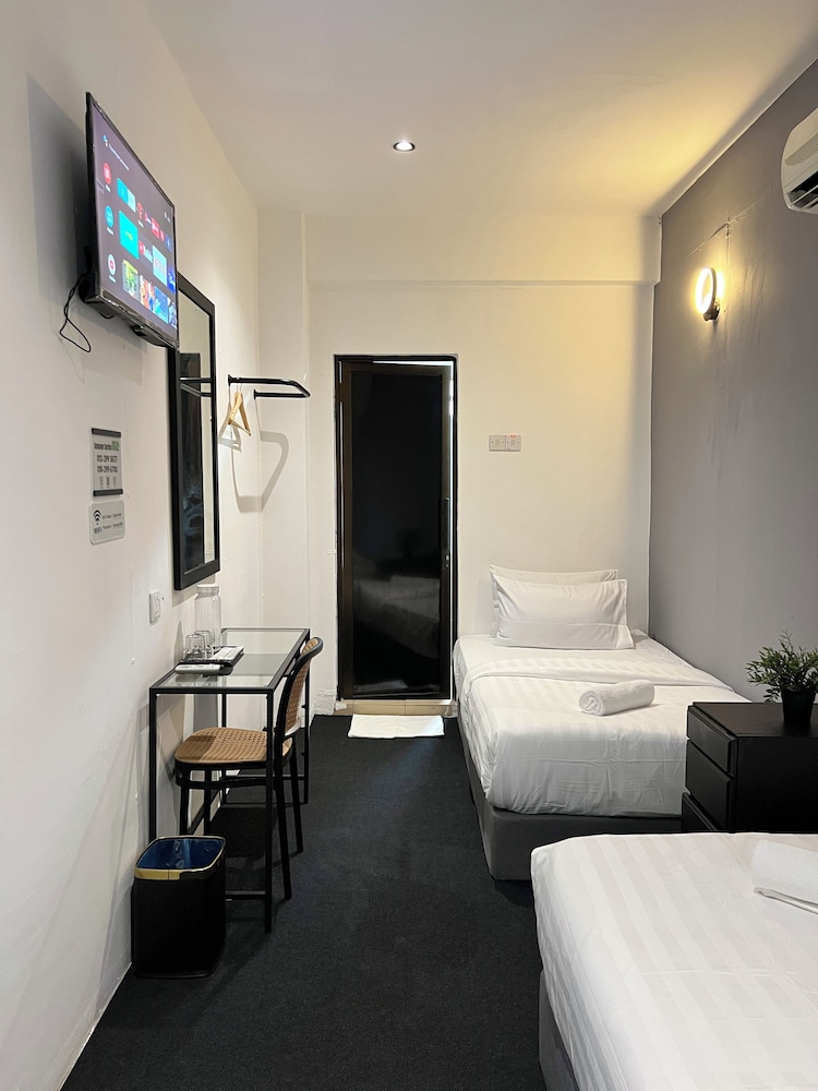Quee Hotel