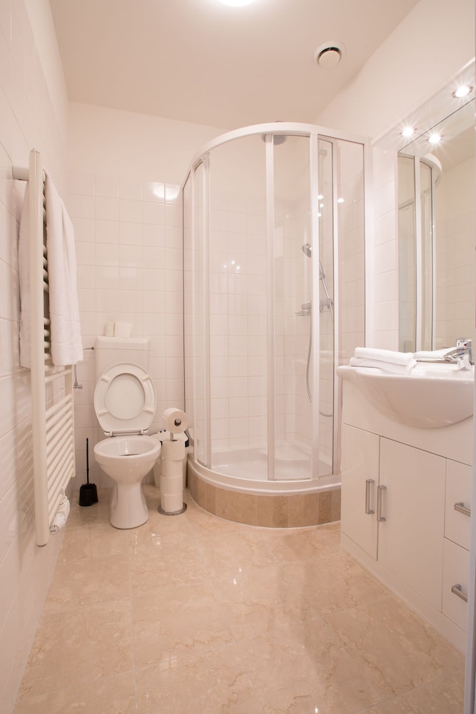 Vienna Vacations - Grand Central Apartments - Property Image 25