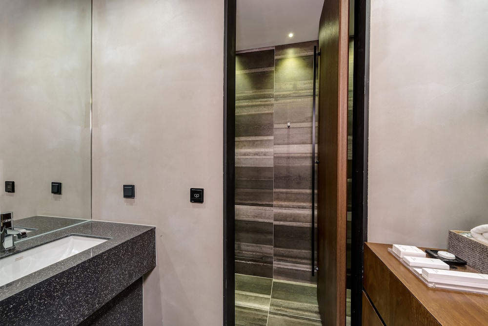 Hotel The Designers Kondae 32