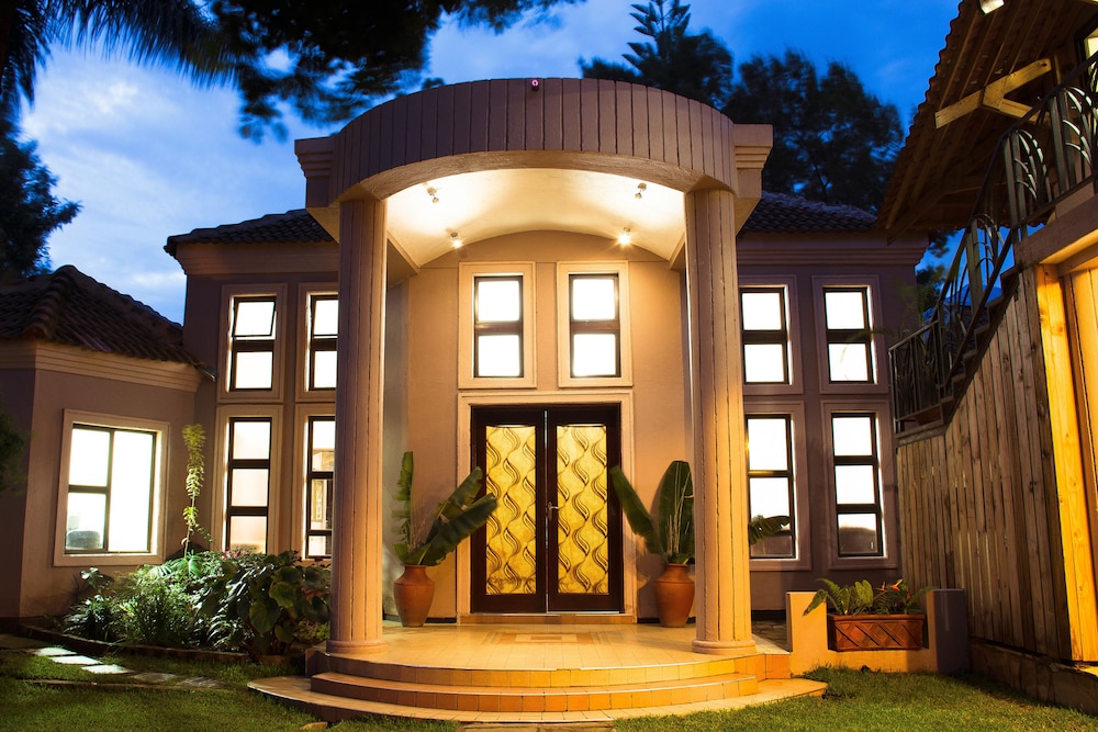 Zawadi House