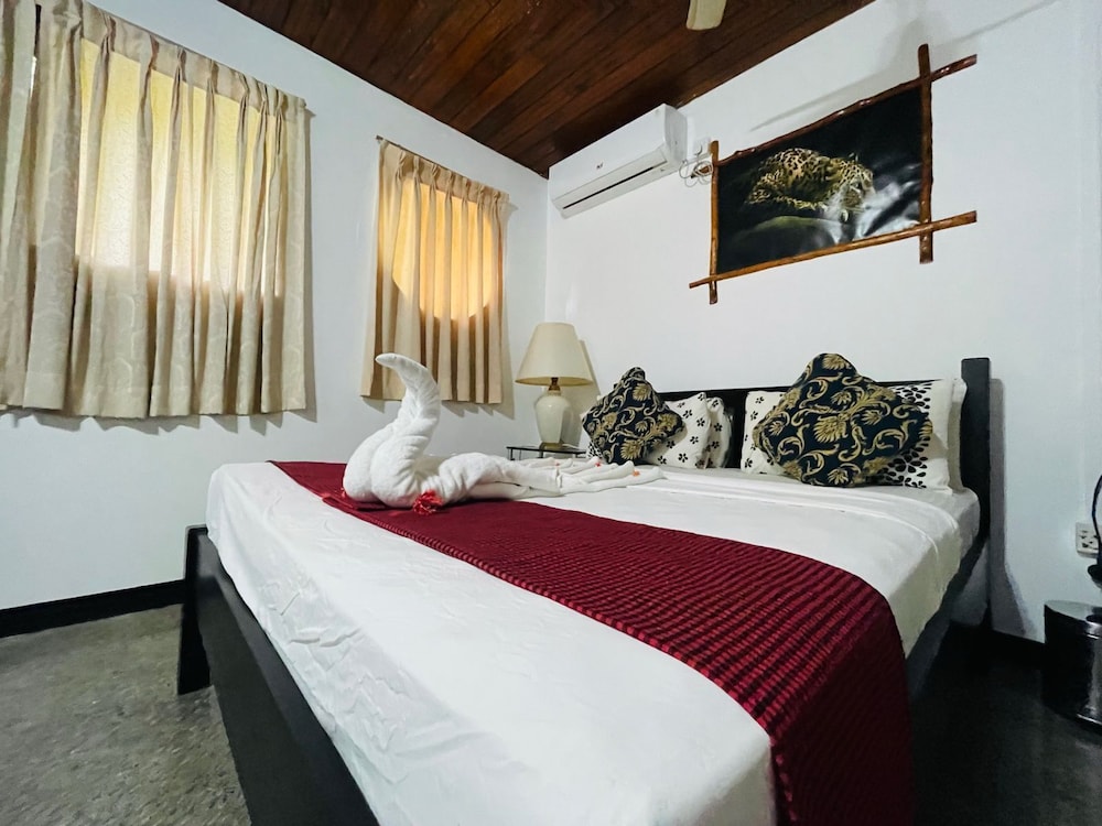 Udawalawe Safari VIllage By Plateeno