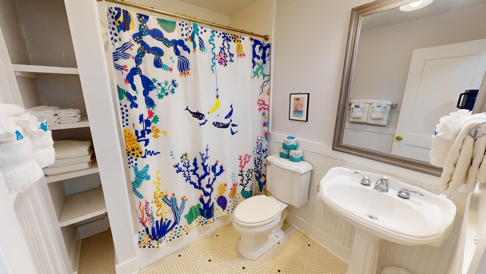 Miss Us Howl by Tybee Vacation Rentals